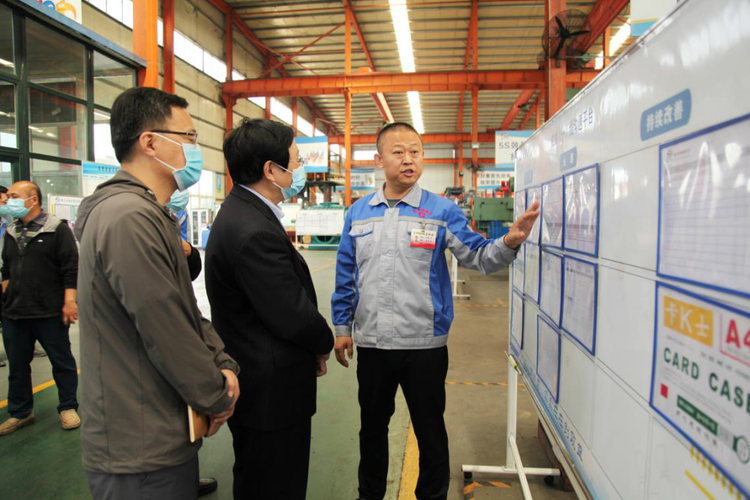 “氣力輸送連續(xù)供料關(guān)鍵設(shè)備”科技成果評(píng)價(jià)會(huì)在章丘豐源隆重舉行